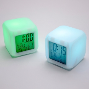 Relógio Digital Personalizado com Despertador